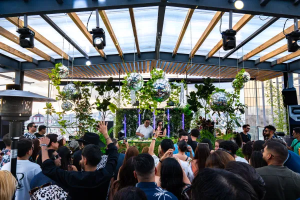 FAUNNA ROOFTOP venue