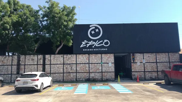Épico - Show Bar venue