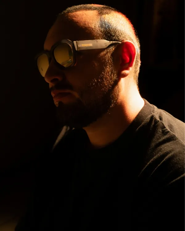 RONI MARTINEZ