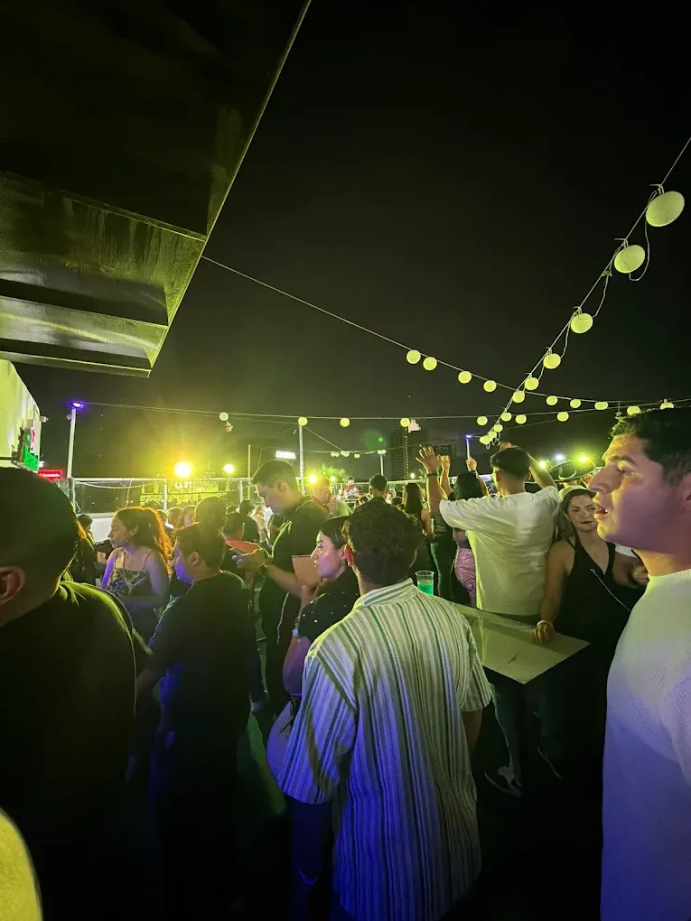 SATURNO ROOFTOP venue