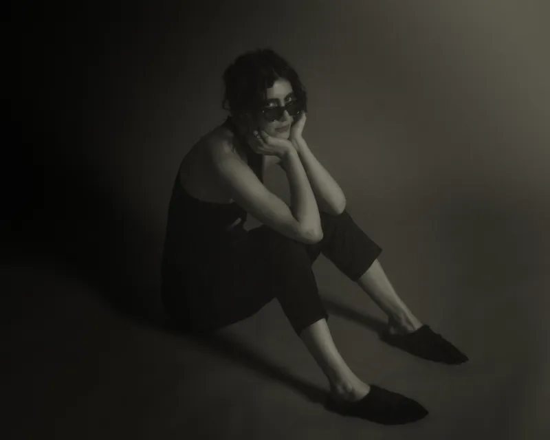 MARIA NOCHE Y DIA