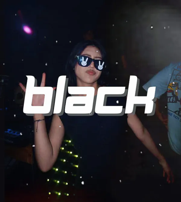 BLACK AX