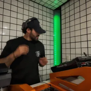 MVAR