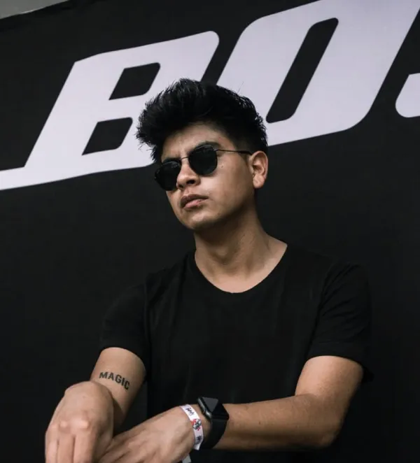 IYAELYAYO