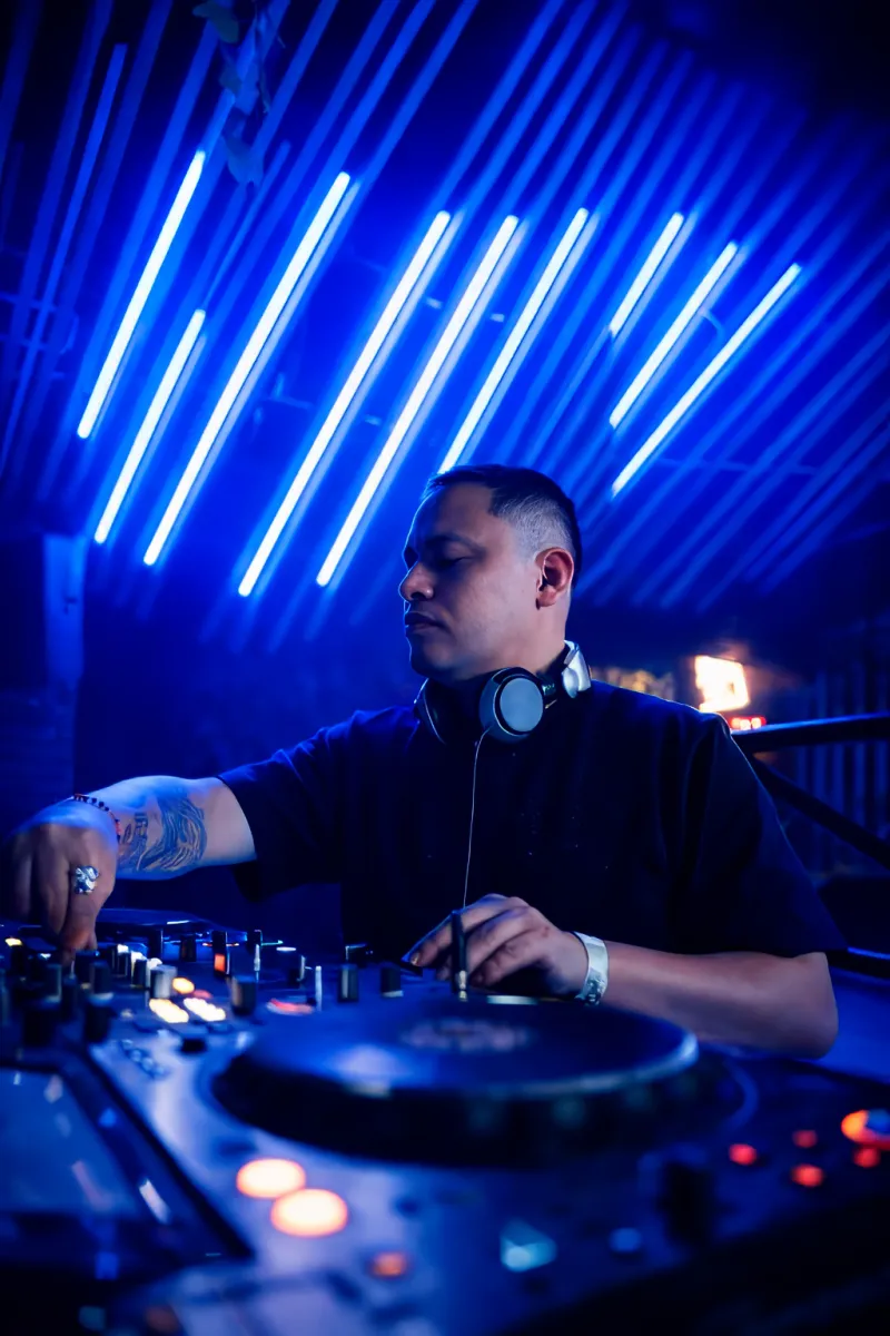 DJ CARE
