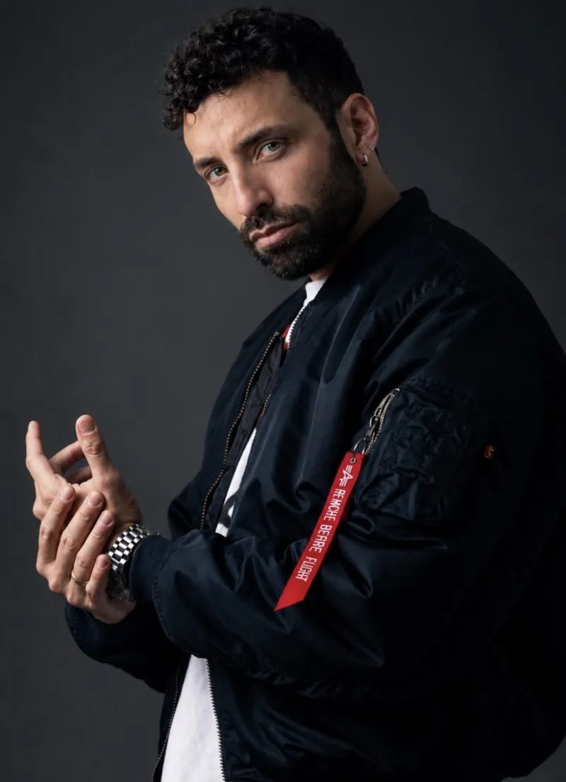 Antonio AR