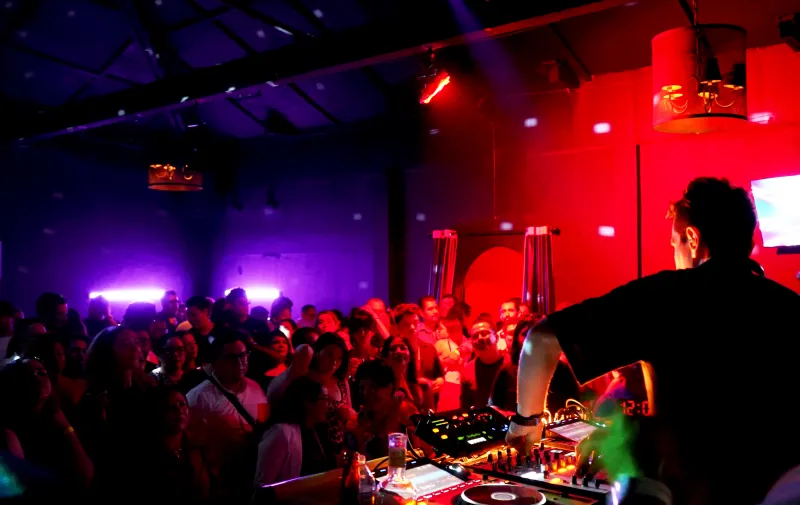 RABEAT HOLE venue