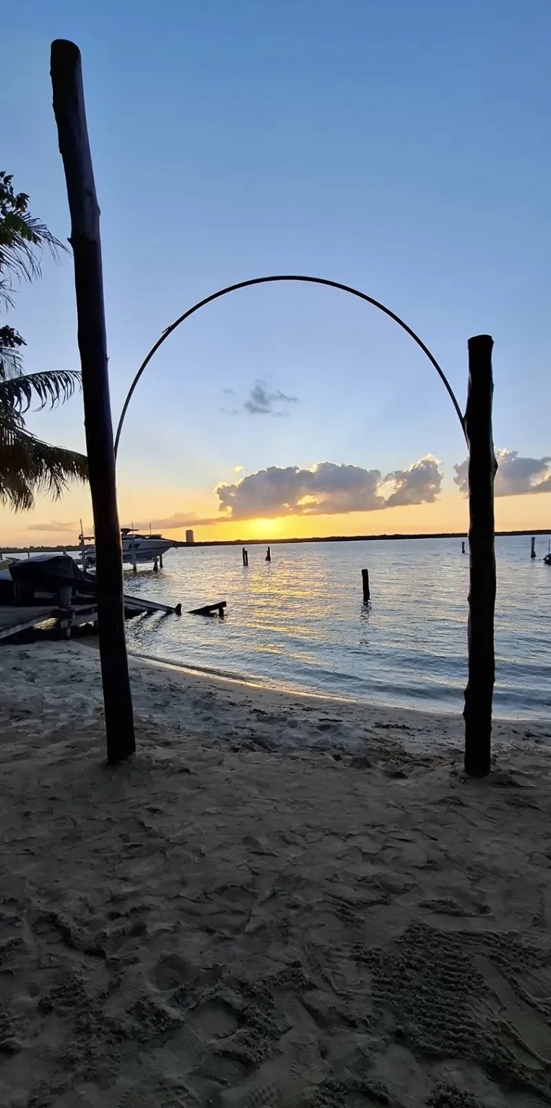 Mangroove Sunset Grill Cancún venue