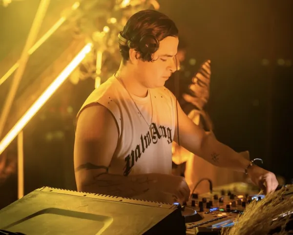 Faunna Rooftop venue