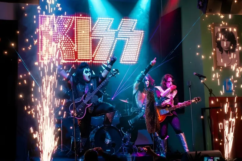 SHOW TRIBUTO KISS