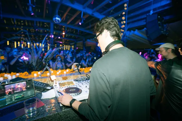 Faunna Rooftop venue