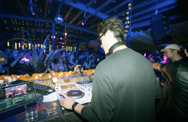 Faunna Rooftop venue