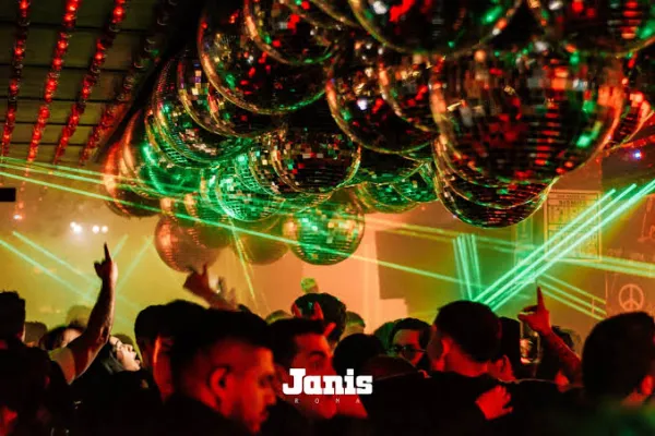 Janis Roma venue