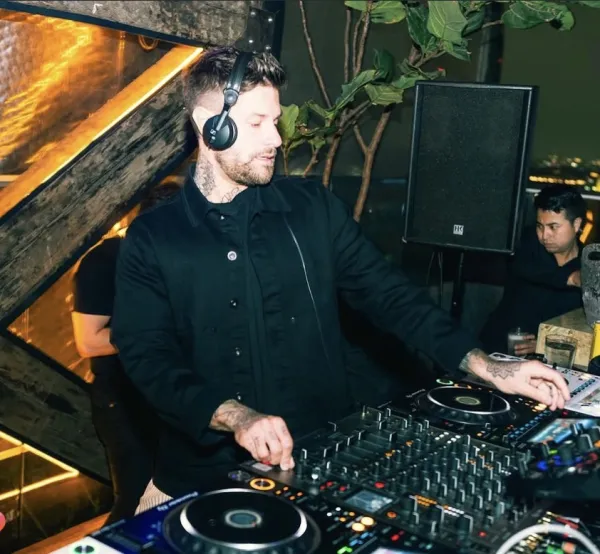 Faunna Rooftop venue