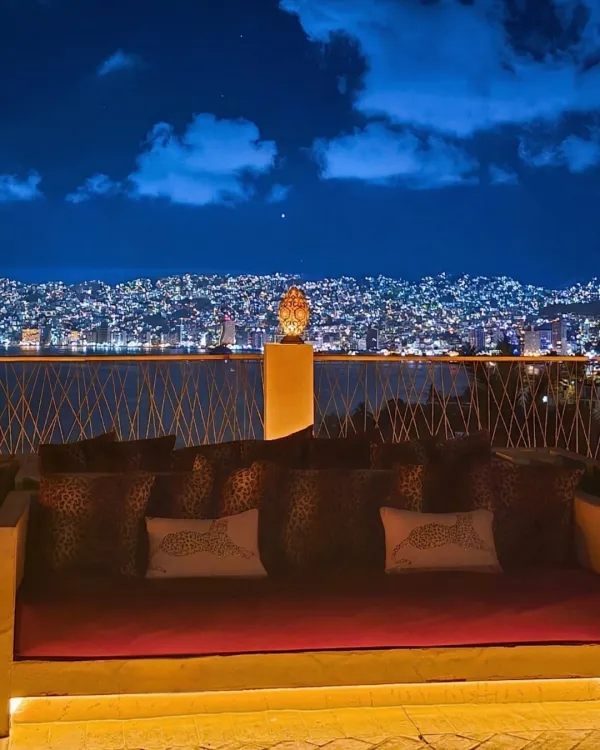 Cheetah Rooftop venue